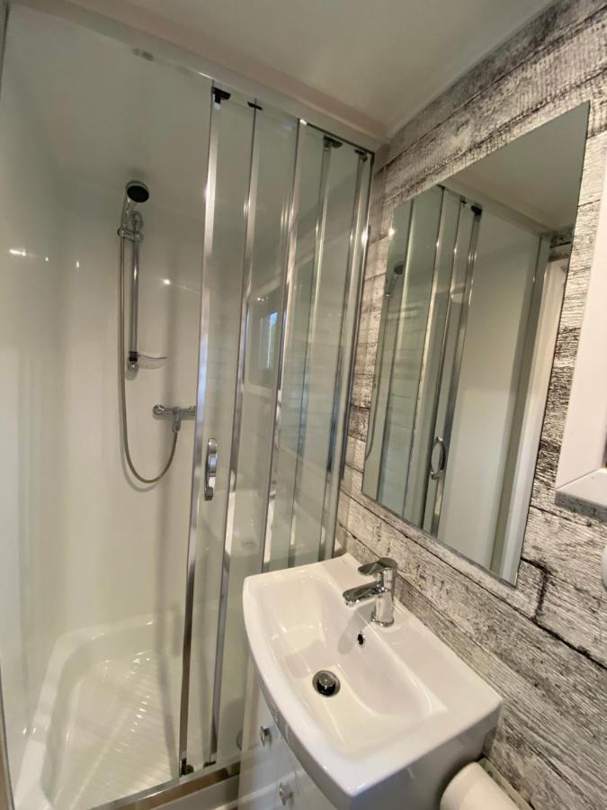 Domy Nad Morzem - Chata Pirata- Tiny House Dziwnow Ngoại thất bức ảnh